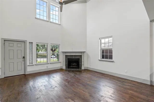 $3,600 | 3818 West 7th Street, Fort Worth, TX 76107