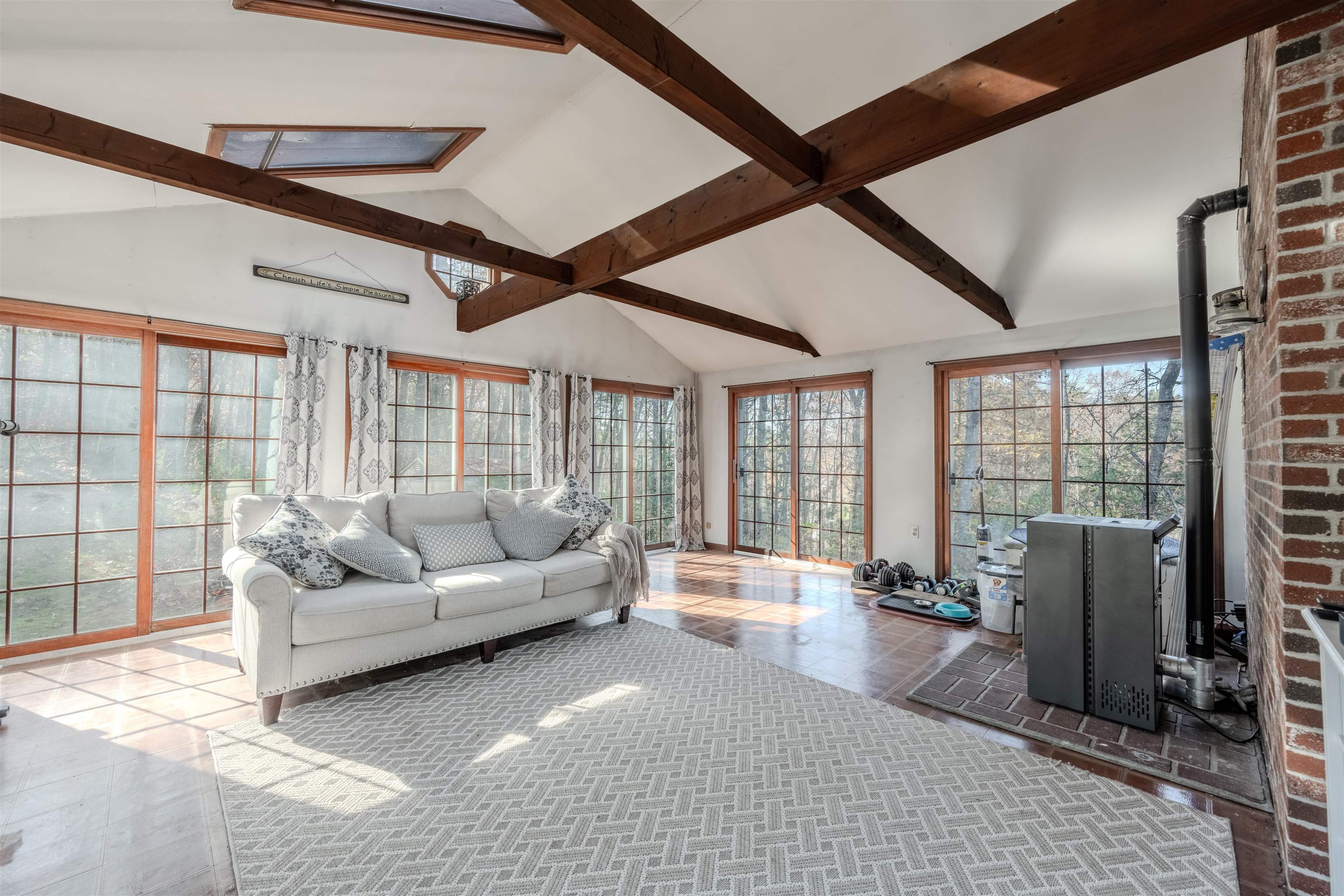 21 Beacon Hill Road Derry, NH 03038 - Photo 15 of 21