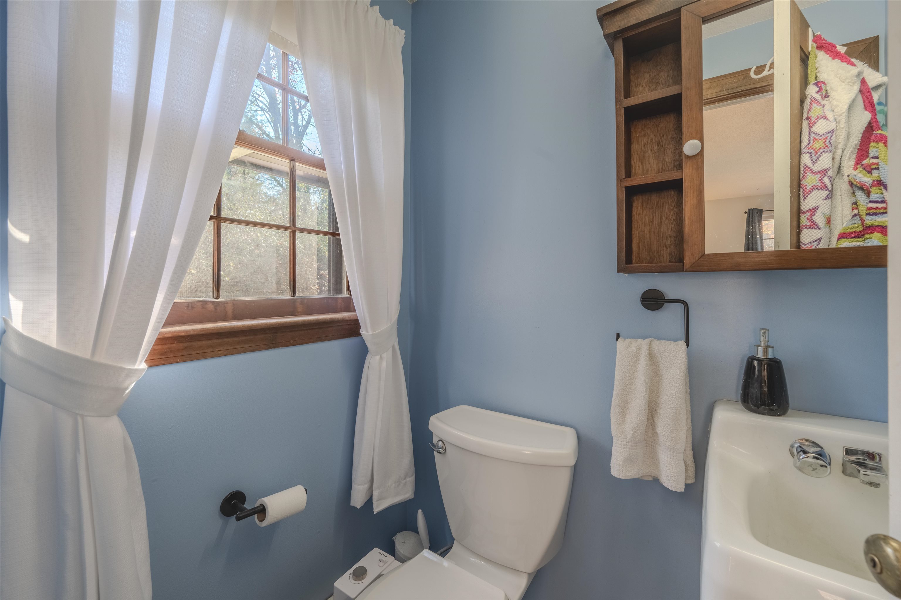 21 Beacon Hill Road Derry, NH 03038 - Photo 4 of 21
