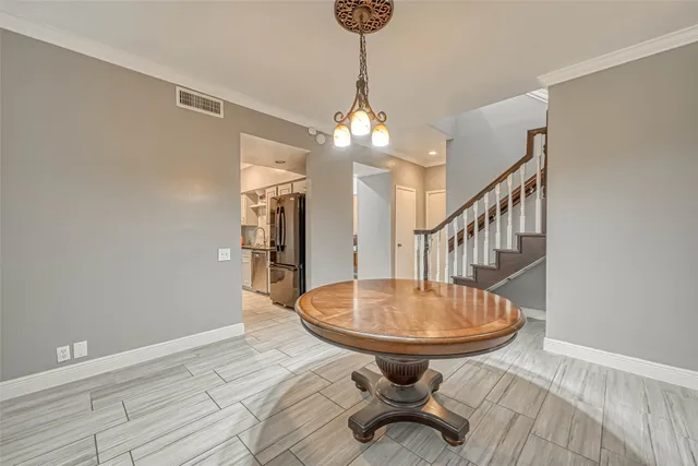 $1,950 | 11733 Lakeside Pl Drive, Houston, TX 77077