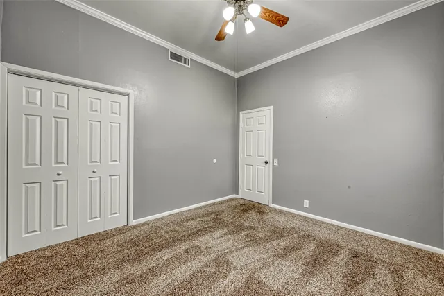 $1,950 | 11733 Lakeside Pl Drive, Houston, TX 77077