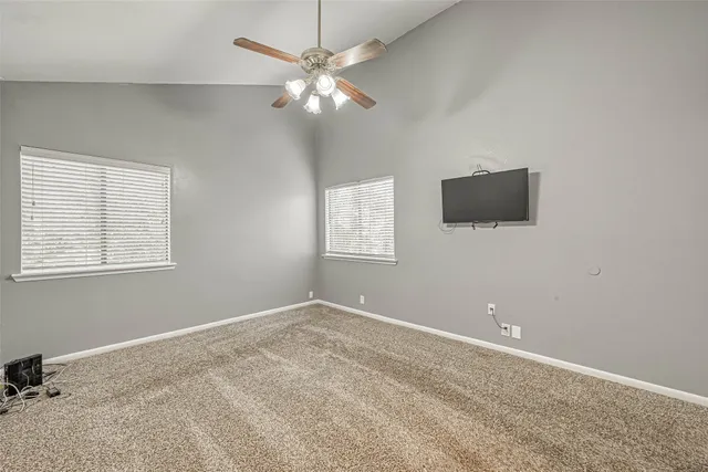 $1,950 | 11733 Lakeside Pl Drive, Houston, TX 77077