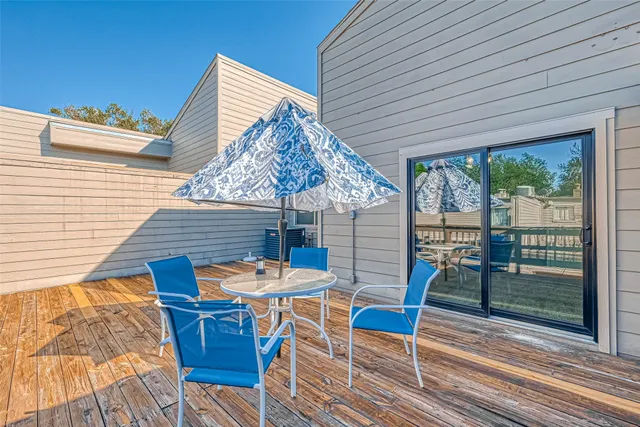 $1,950 | 11733 Lakeside Pl Drive, Houston, TX 77077