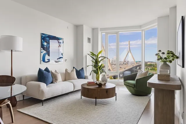$999,000 | 100 Lovejoy Wharf, Unit 10H, Boston, MA 02114