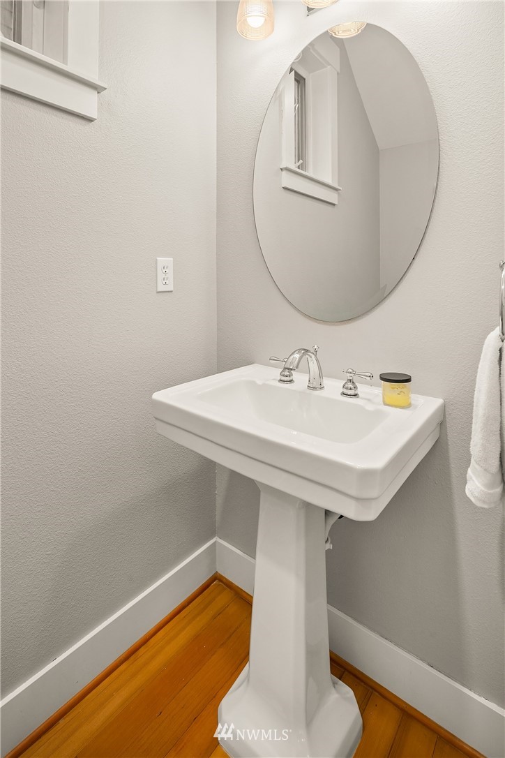 3019 Southwest Graham Street Seattle, WA 98126 - Photo 18 of 26 Gallery Image 18