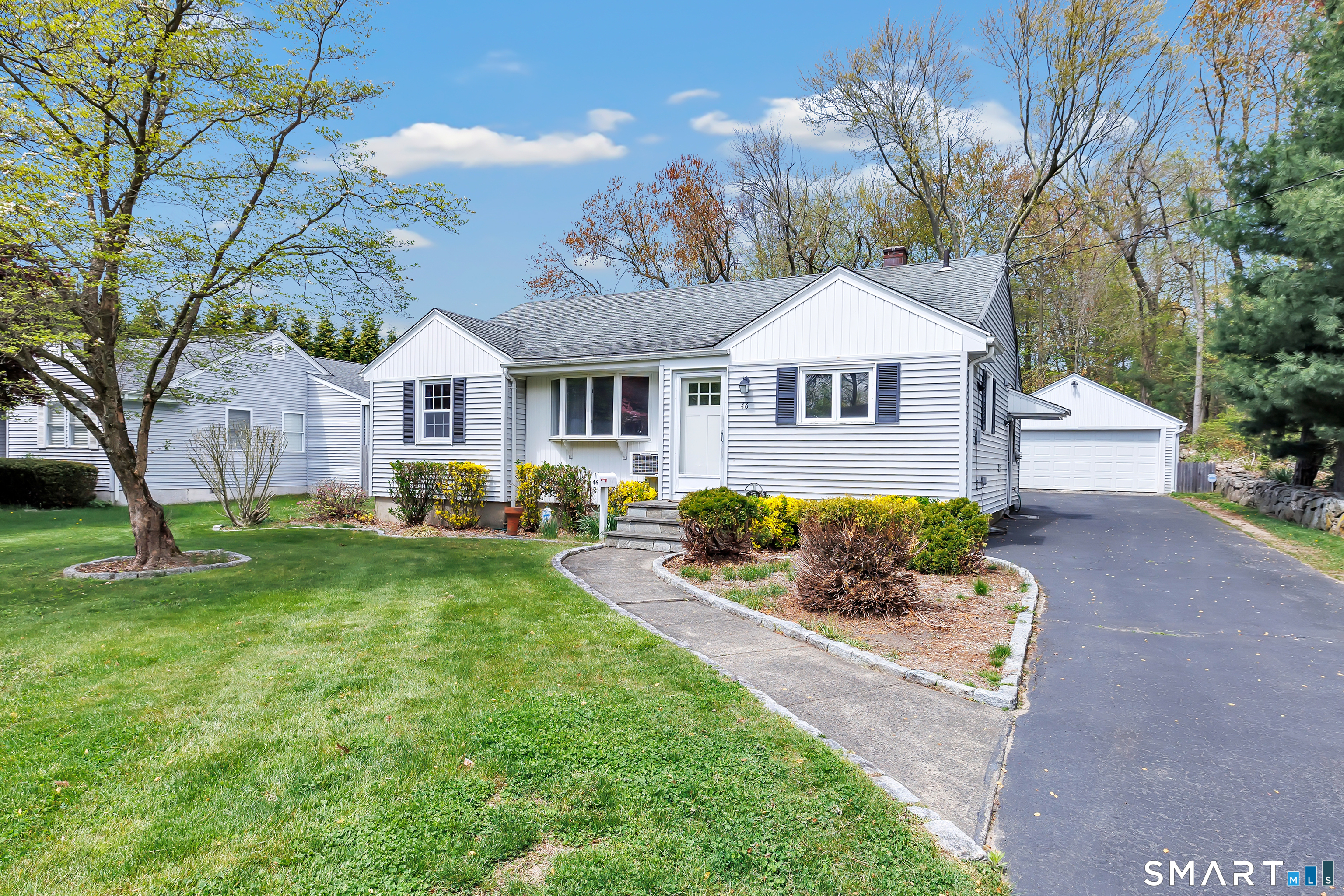 46 Waller Road Bridgeport, CT 06606 - Photo 1 of 33