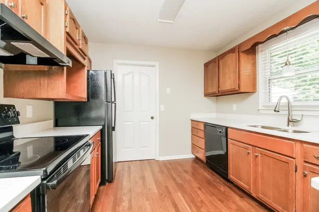 $2,170 | 2302 Miranda Drive, Murfreesboro, TN 37129