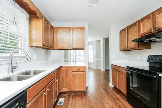 $2,170 | 2302 Miranda Drive, Murfreesboro, TN 37129