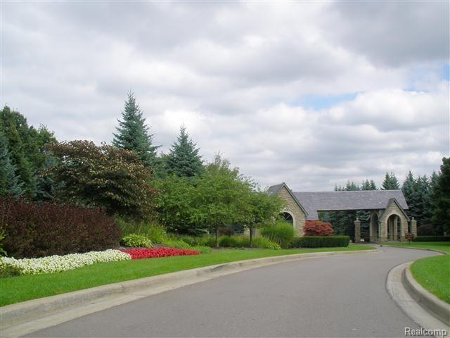 Unit56 Northpointe Ridge Brighton, MI 48114 - Photo 9 of 11 Upscale Neighborhood