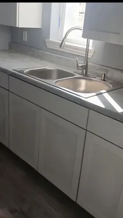 a close view of sink