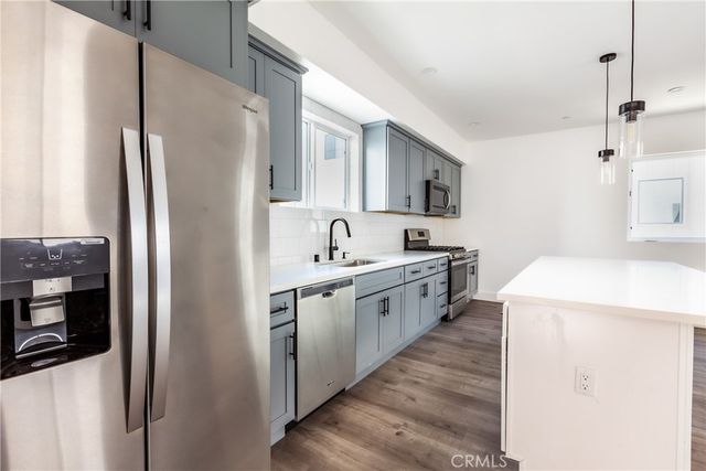 $4,170 | 10910 Hesby Street, Unit B, North Hollywood, CA 91601