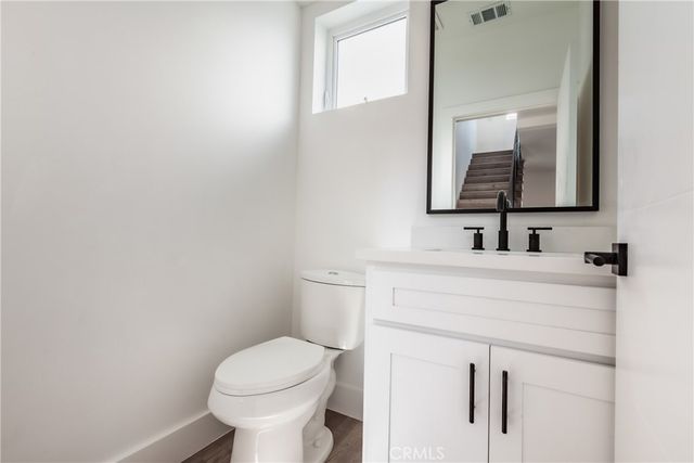 $4,170 | 10910 Hesby Street, Unit B, North Hollywood, CA 91601