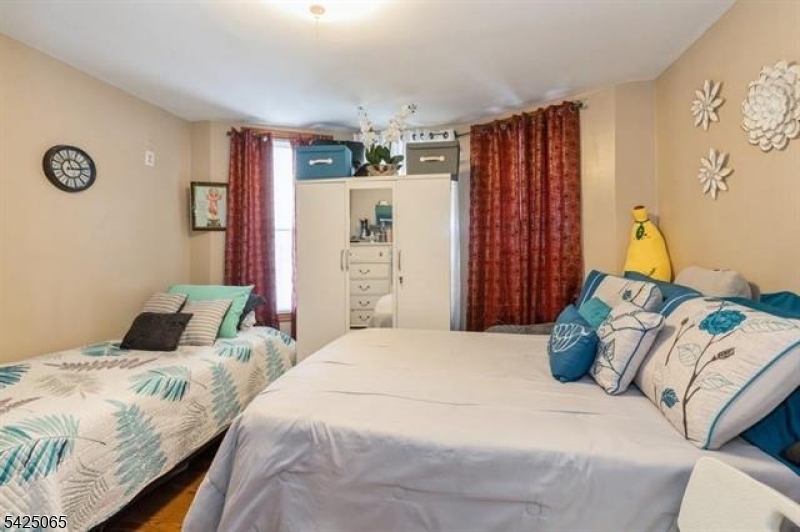 1012 Paterson Plank Road North Bergen, NJ 07047 - Photo 6 of 14