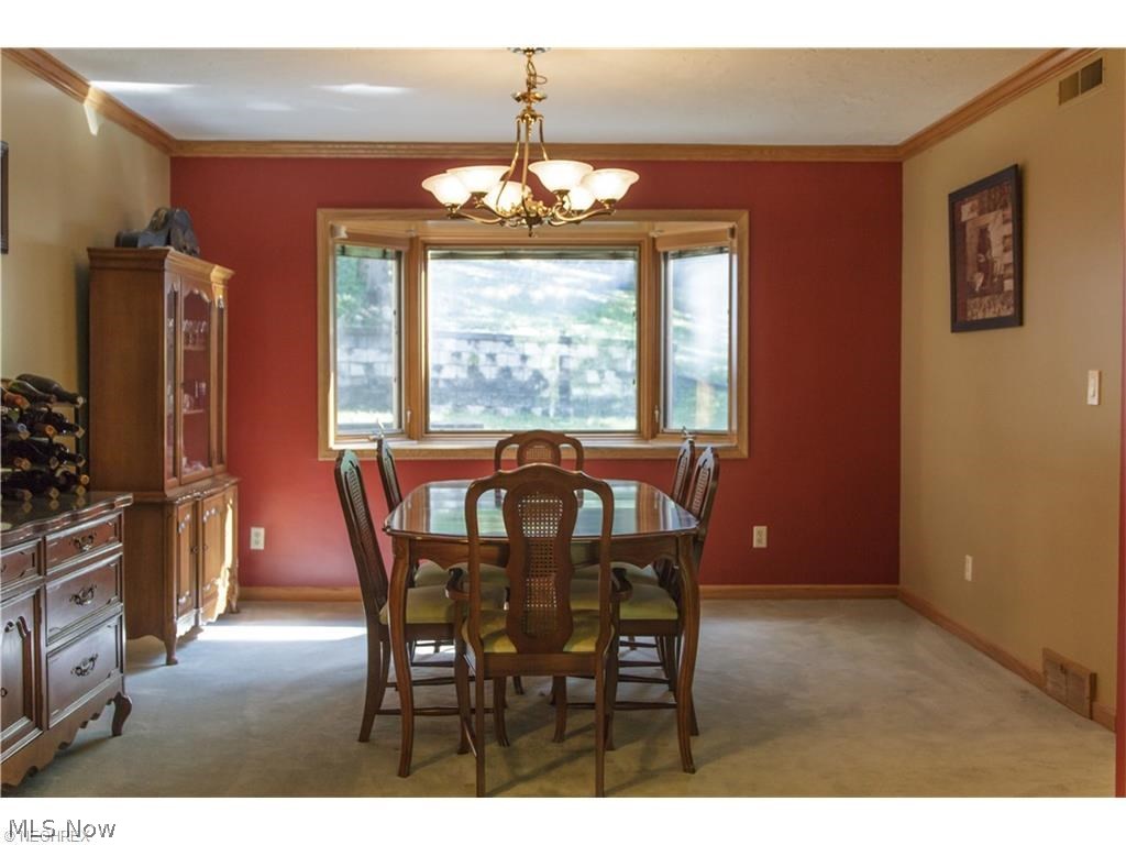 6681 Hathaway Road Valley View, OH 44125 - Photo 6 of 23 Gallery Image 6