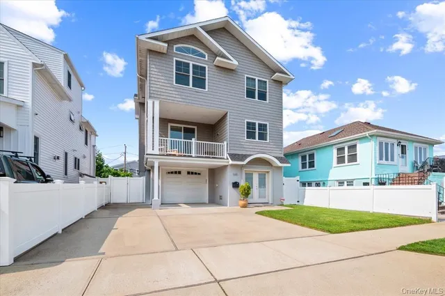 $6,500 | 545 East Fulton Street, Long Beach, NY 11561