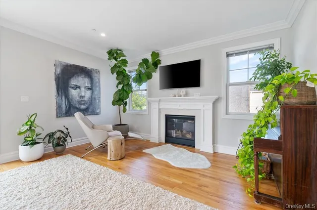 $6,500 | 545 East Fulton Street, Long Beach, NY 11561