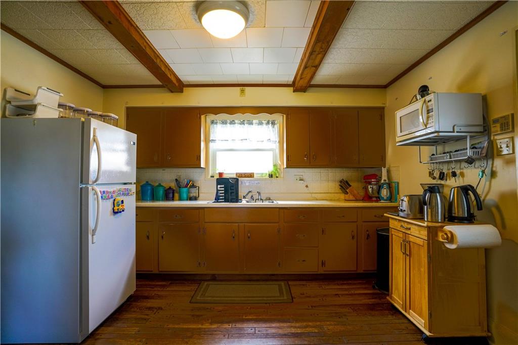 611 Darlington Road Beaver Falls, PA 15010 - Photo 8 of 16 Gallery Image 8