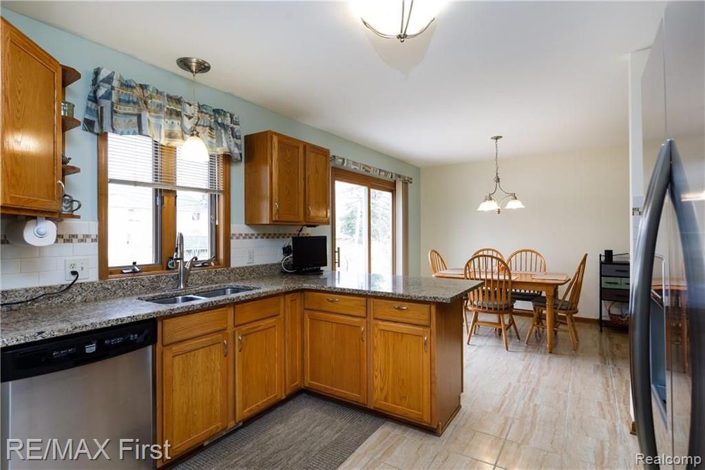 3572 Mildred Avenue Rochester Hills, MI 48309 - Photo 6 of 15