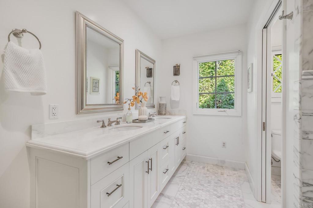 550 Amphitheatre Drive Del Mar, CA 92014 - Photo 37 of 63