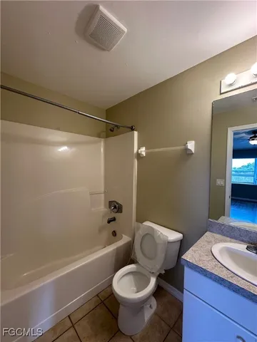 $1,195 | 1125 Gilbert Avenue South, Unit 1125, Lehigh Acres, FL 33973