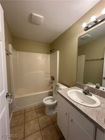 $1,195 | 1125 Gilbert Avenue South, Unit 1125, Lehigh Acres, FL 33973