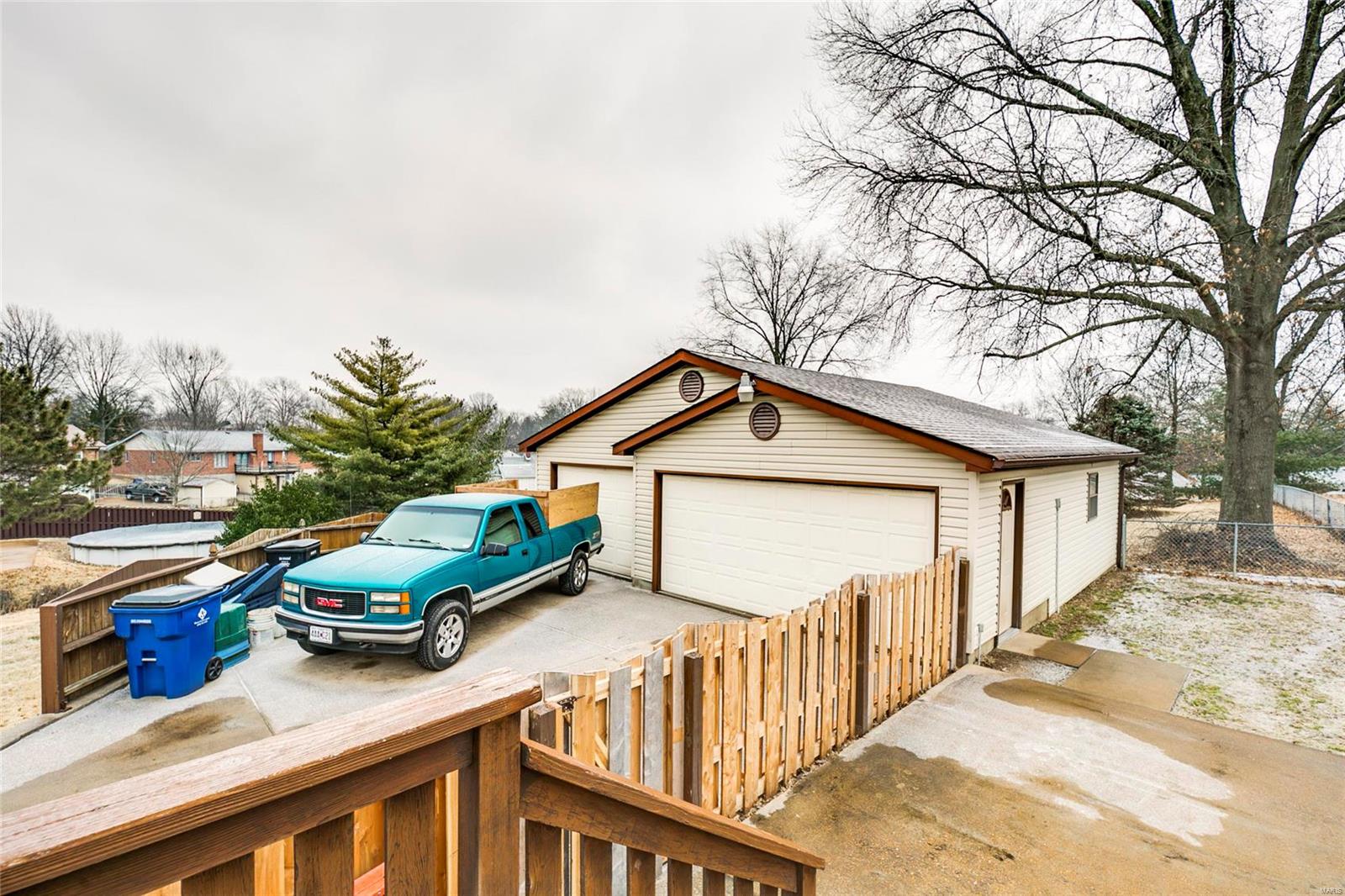 4132 Ringer Road St. Louis, MO 63129 - Photo 3 of 30 Gallery Image 3