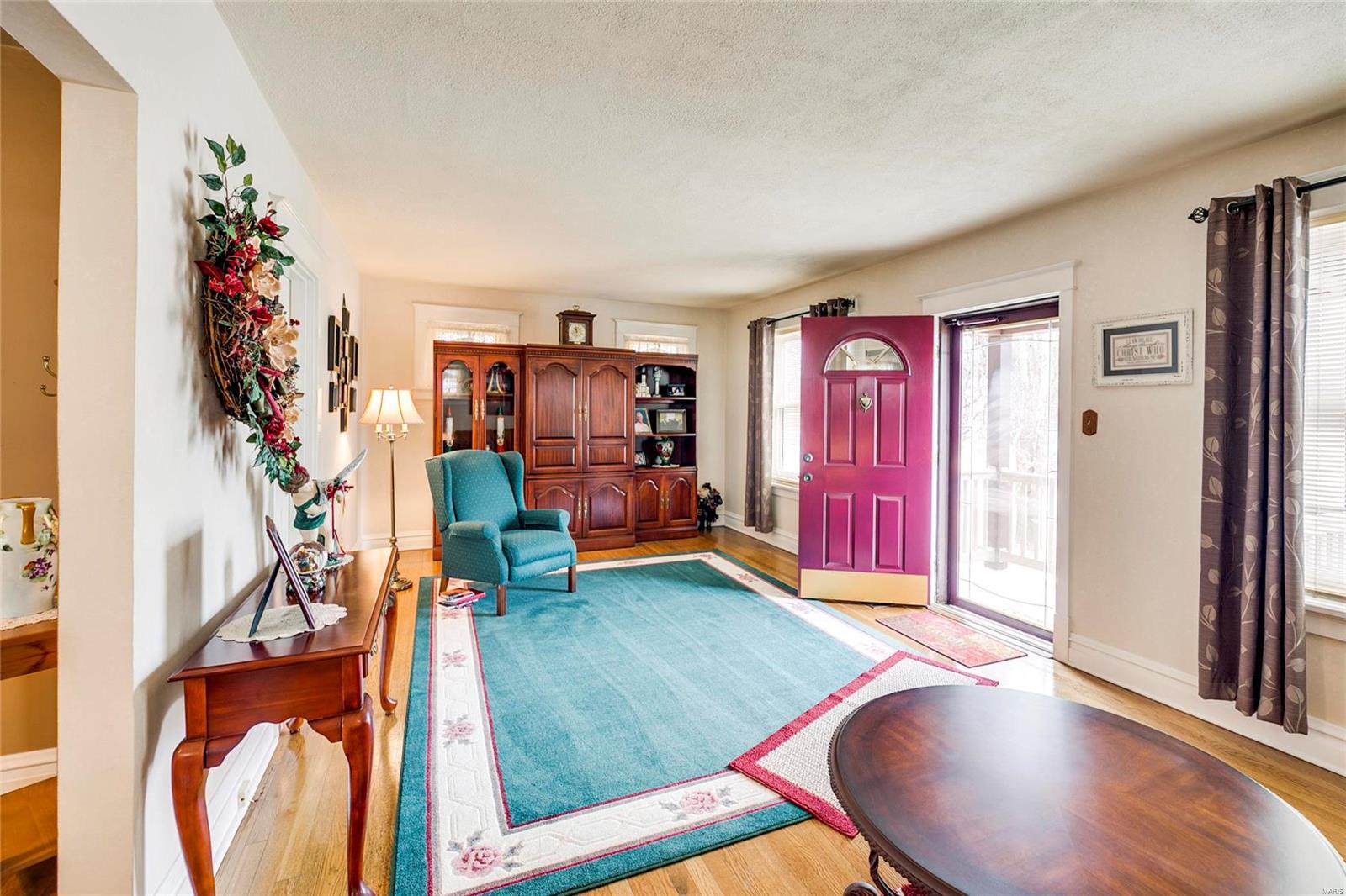 4132 Ringer Road St. Louis, MO 63129 - Photo 6 of 30 Gallery Image 6