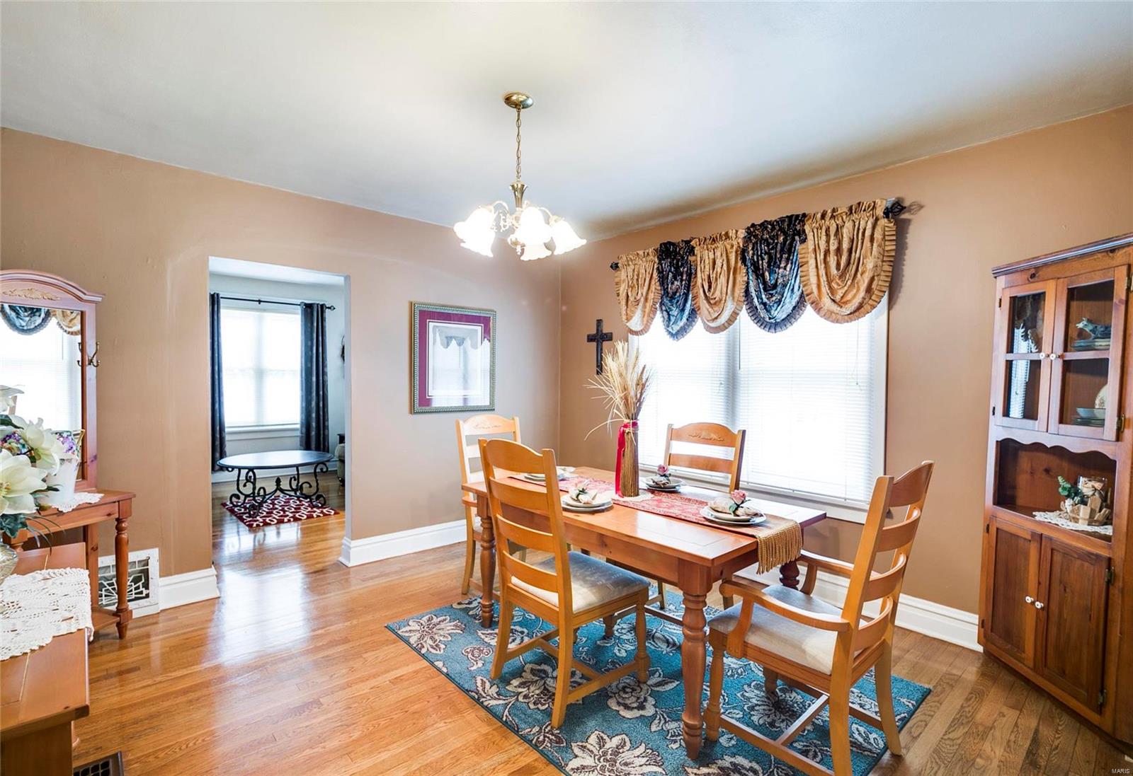 4132 Ringer Road St. Louis, MO 63129 - Photo 9 of 30 Gallery Image 9