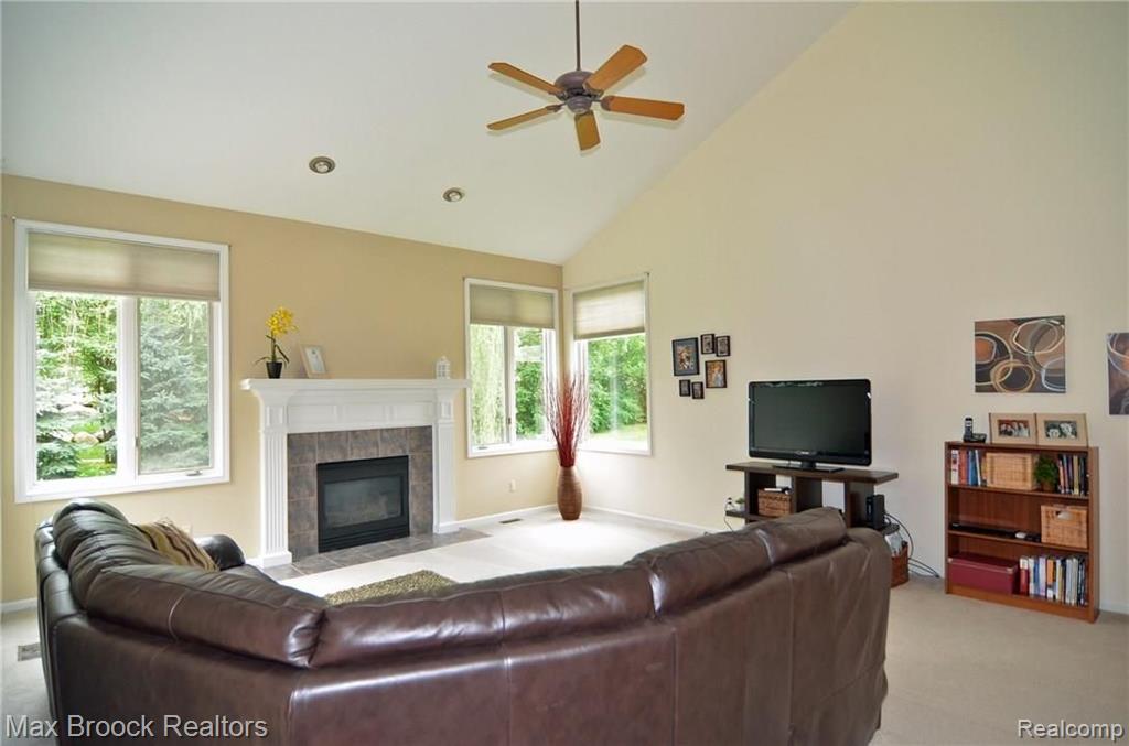 1923 Cloverdale Drive Rochester, MI 48307 - Photo 17 of 30