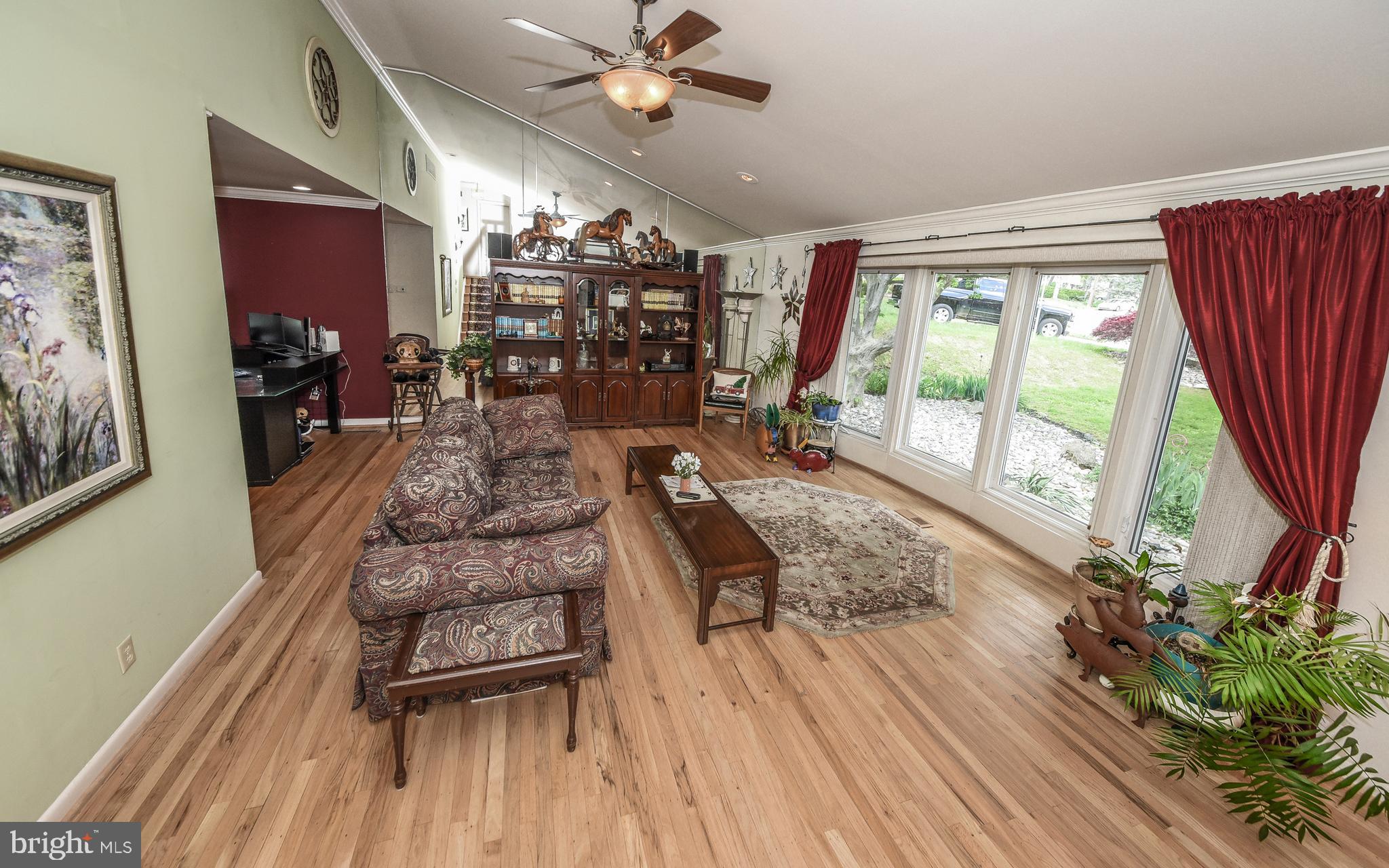 9252 Laramie Road Philadelphia, PA 19115 - Photo 11 of 44