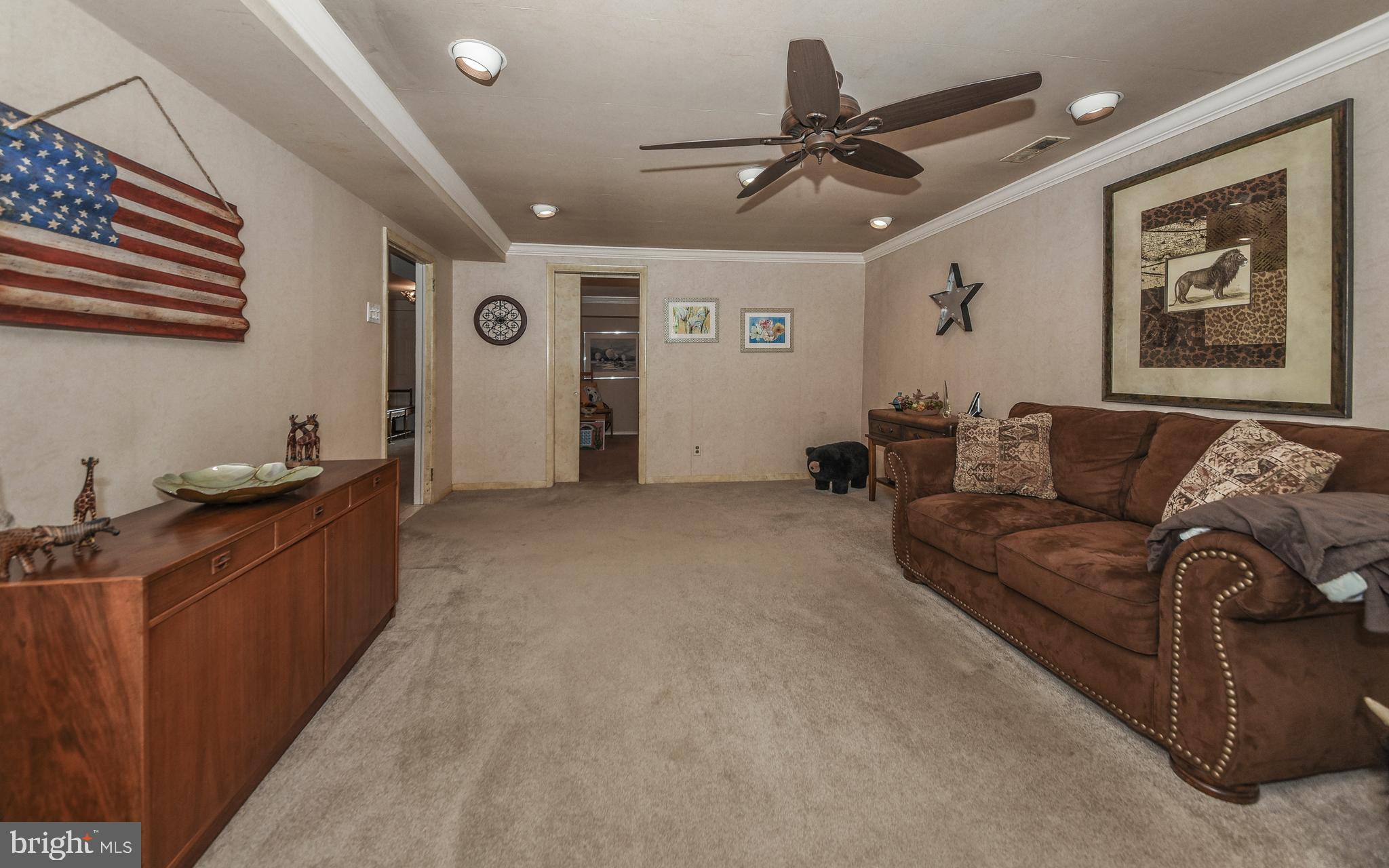 9252 Laramie Road Philadelphia, PA 19115 - Photo 23 of 44