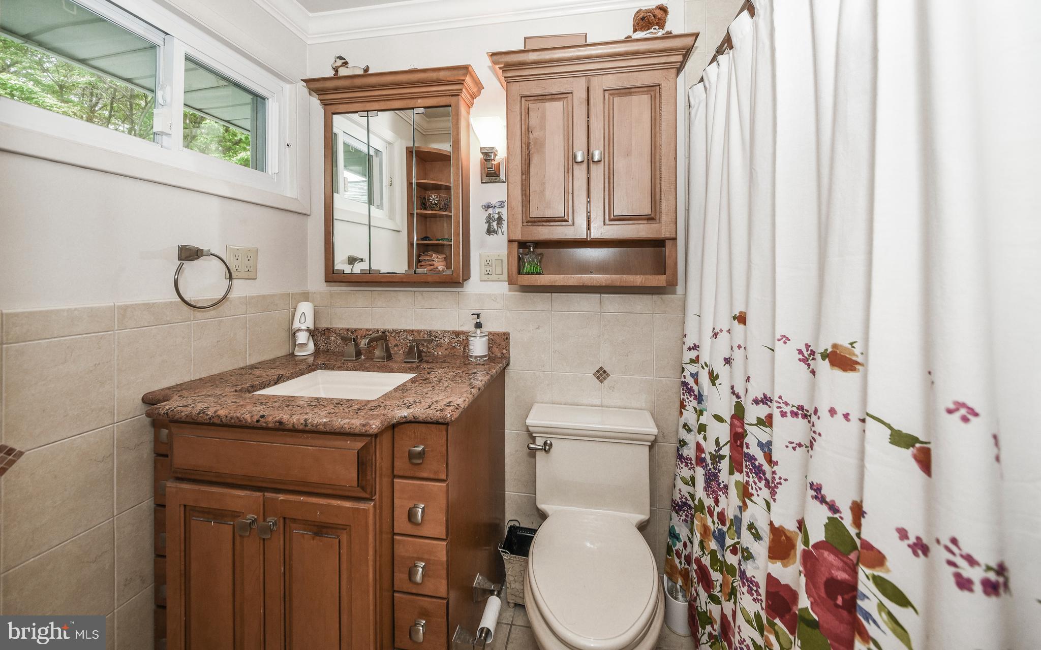 9252 Laramie Road Philadelphia, PA 19115 - Photo 33 of 44