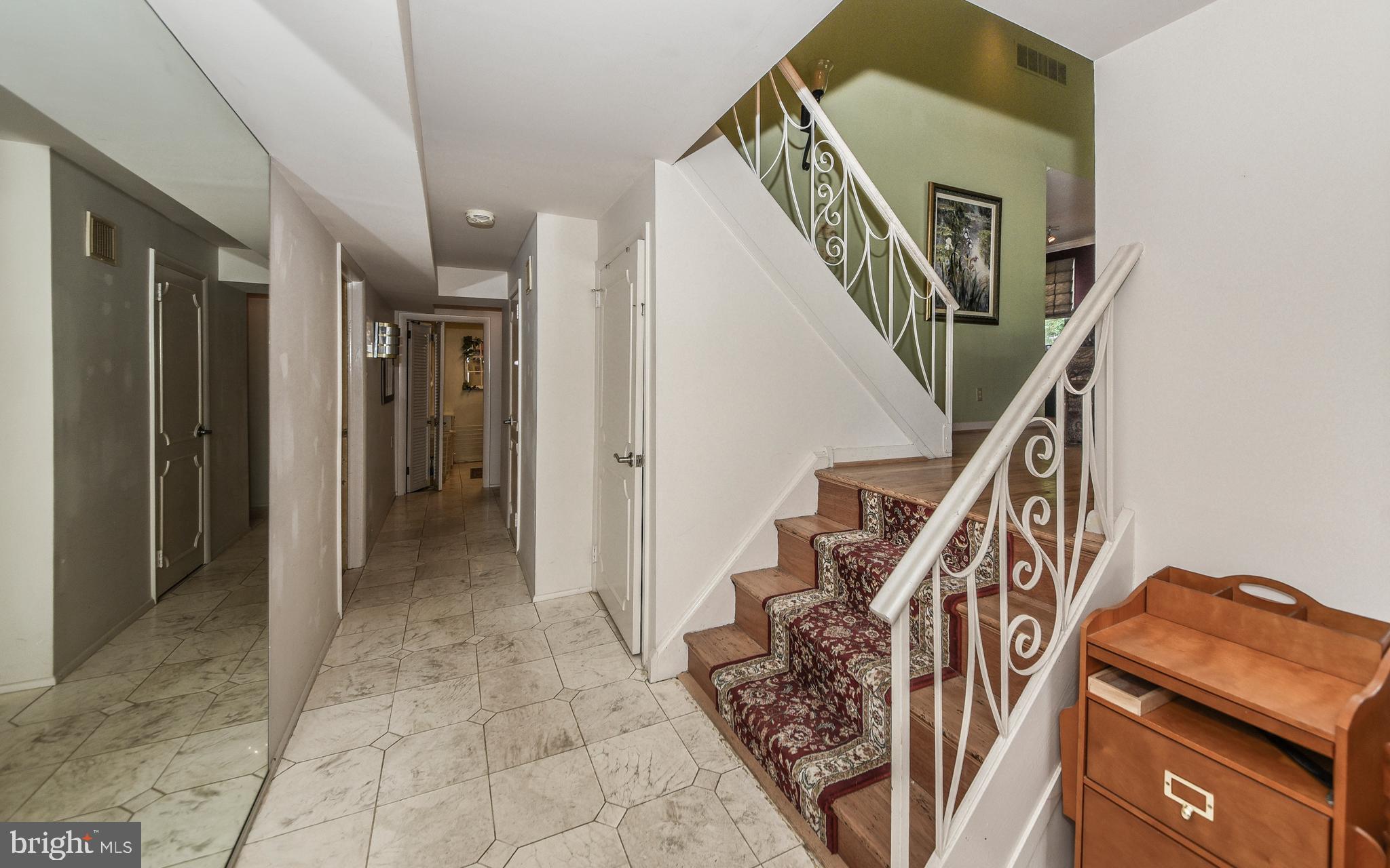 9252 Laramie Road Philadelphia, PA 19115 - Photo 5 of 44