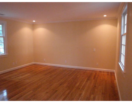 92 Jericho Road, Unit 92 Weston, MA 02493 - Photo 12 of 21