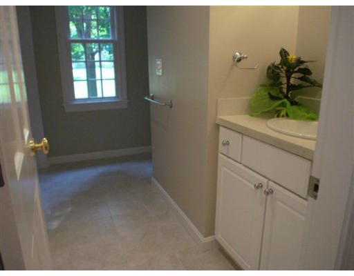 92 Jericho Road, Unit 92 Weston, MA 02493 - Photo 16 of 21