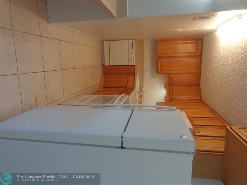 Undisclosed Address Fort Lauderdale, FL 33316 - Photo 5 of 17