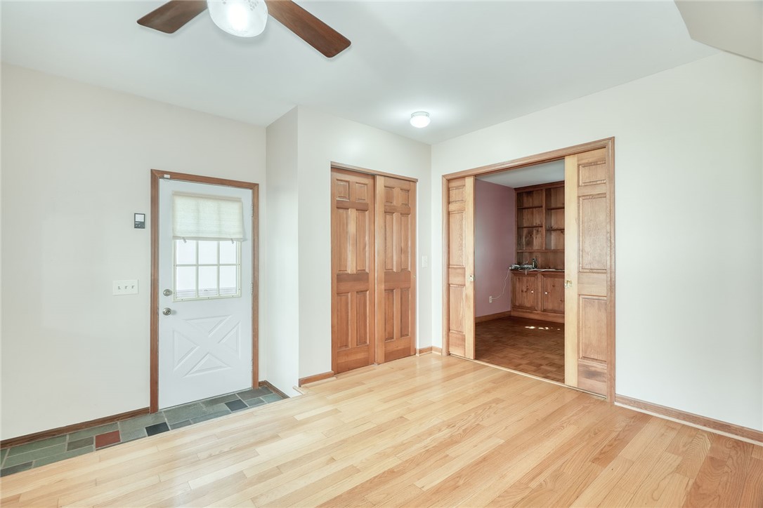 136 Hoover Road Irondequoit, NY 14617 - Photo 23 of 50