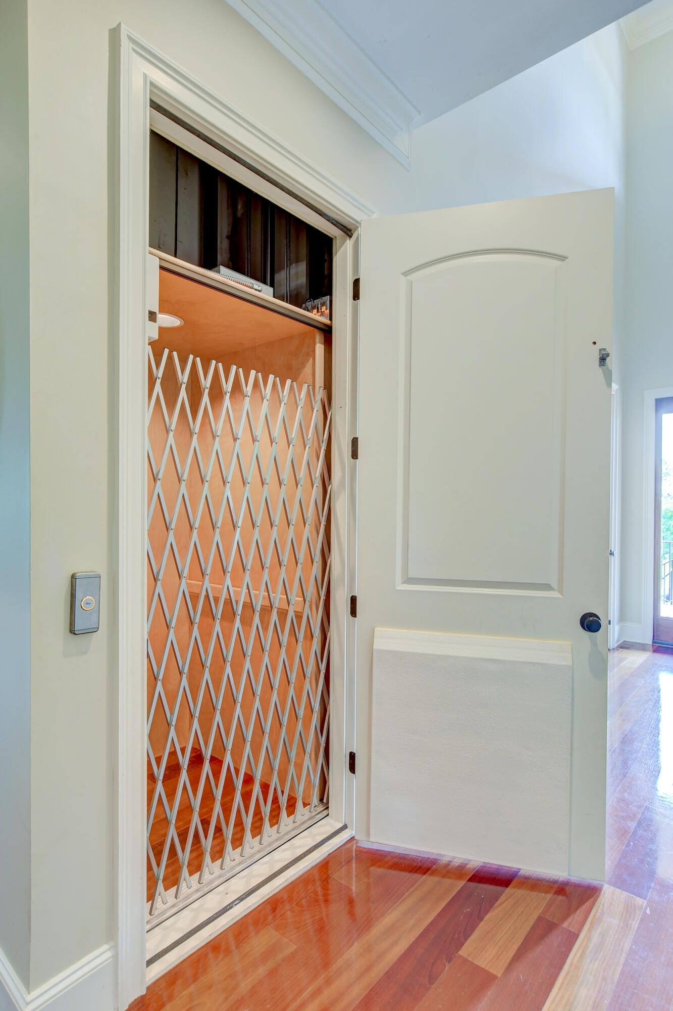 1064 Rivershore Road Charleston, SC 29492 - Photo 9 of 73 DSC_0582_3_4_5_6