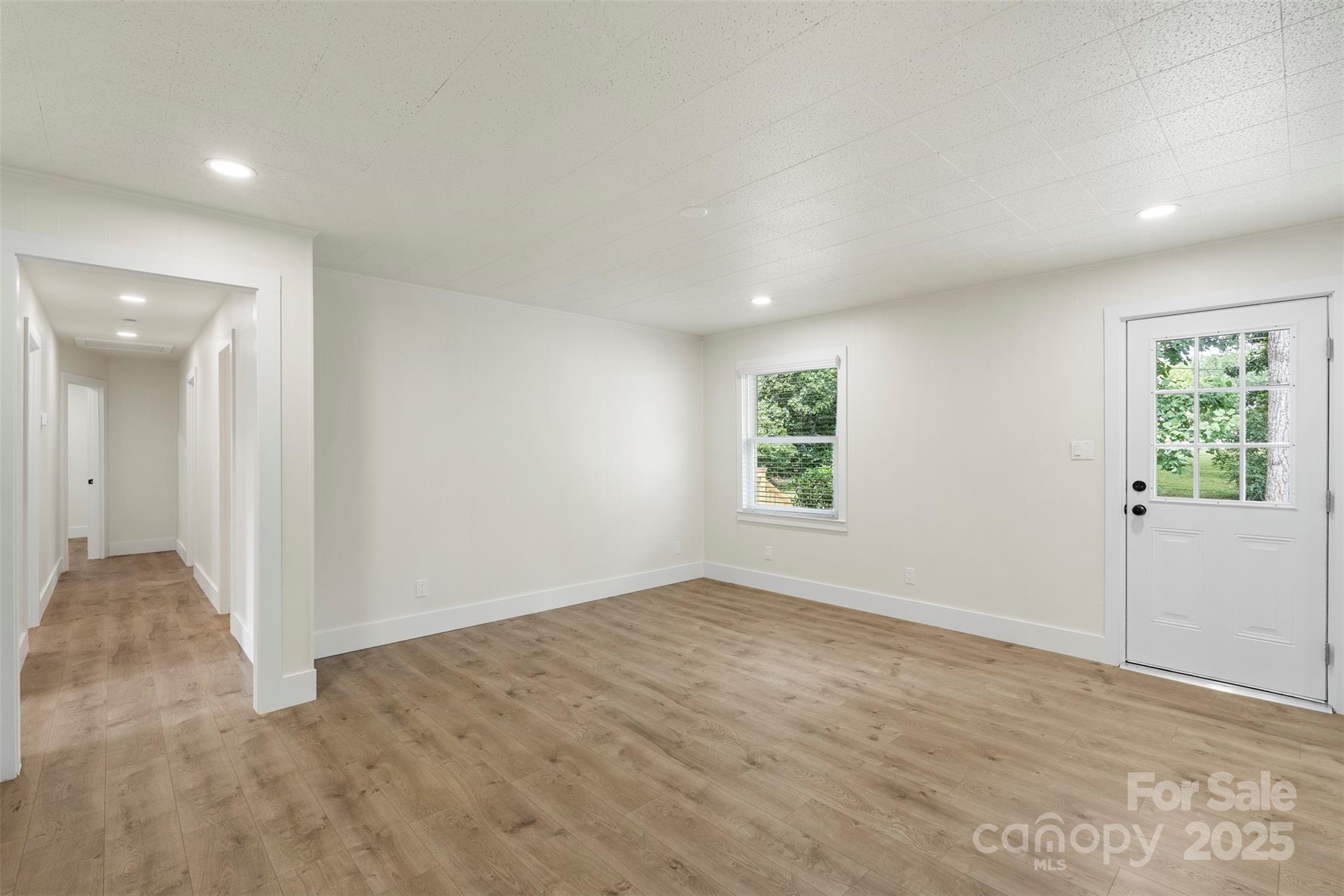 7431 Idlewild Road Charlotte, NC 28212 - Photo 11 of 23 Gallery Image 11