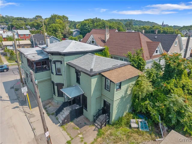 $3,700 | 600 Burnet Avenue, Syracuse, NY 13203