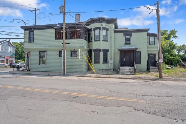 $3,700 | 600 Burnet Avenue, Syracuse, NY 13203