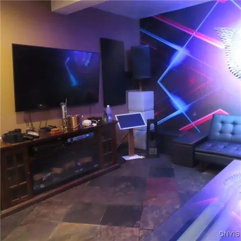 $3,700 | 600 Burnet Avenue, Syracuse, NY 13203