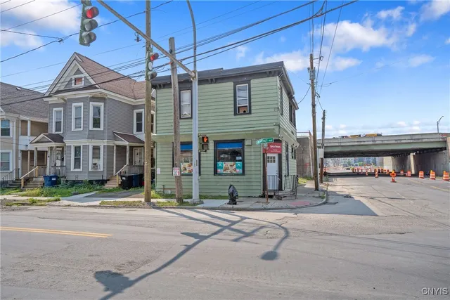 $3,700 | 600 Burnet Avenue, Syracuse, NY 13203