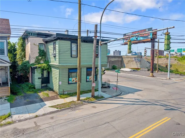 $3,700 | 600 Burnet Avenue, Syracuse, NY 13203
