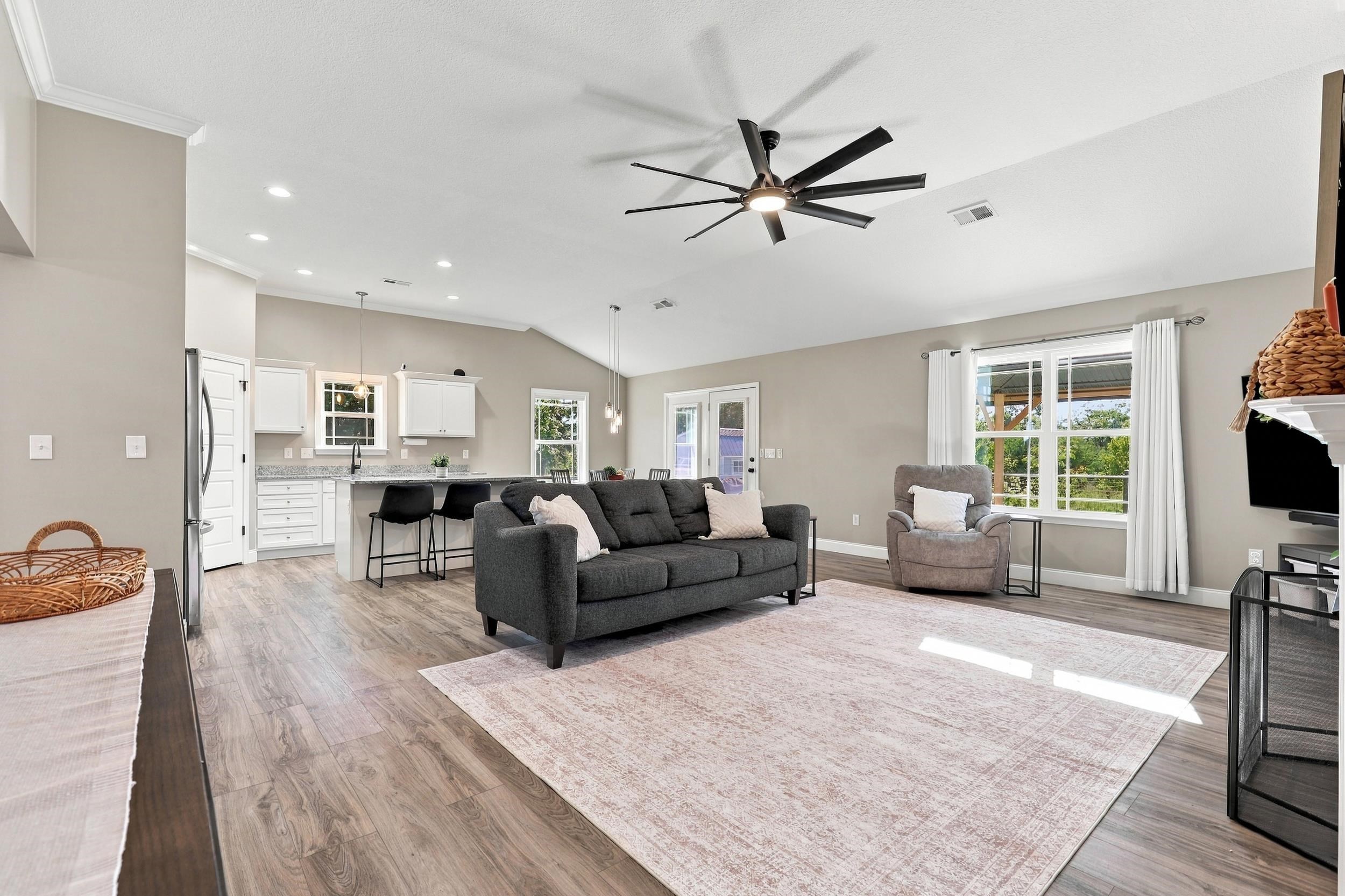 150 State Rd S-42-899 Landrum, SC 29356 - Photo 7 of 32 Gallery Image 7
