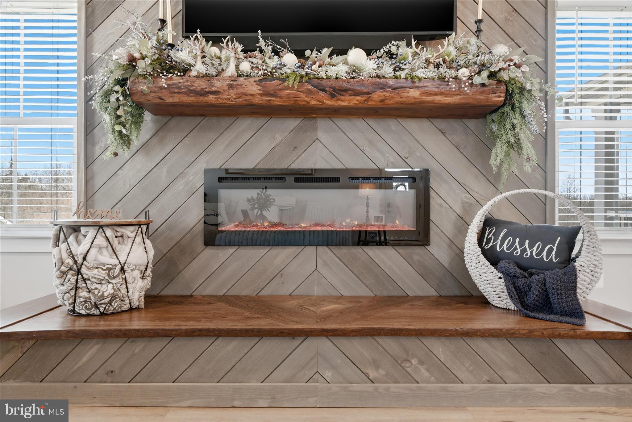 111 Decatur Circle Stephens City, VA 22655 - Photo 13 of 70 Fireplace