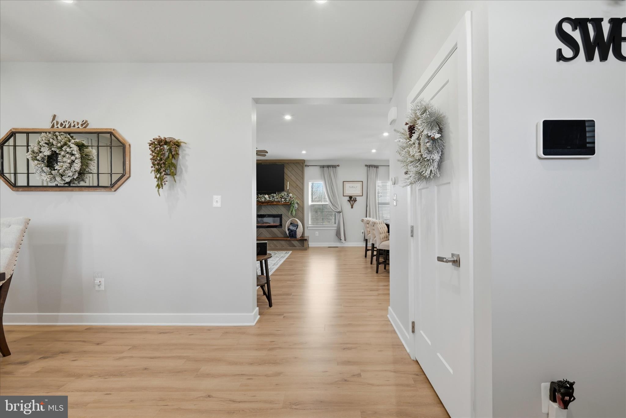 111 Decatur Circle Stephens City, VA 22655 - Photo 7 of 70 Entryway