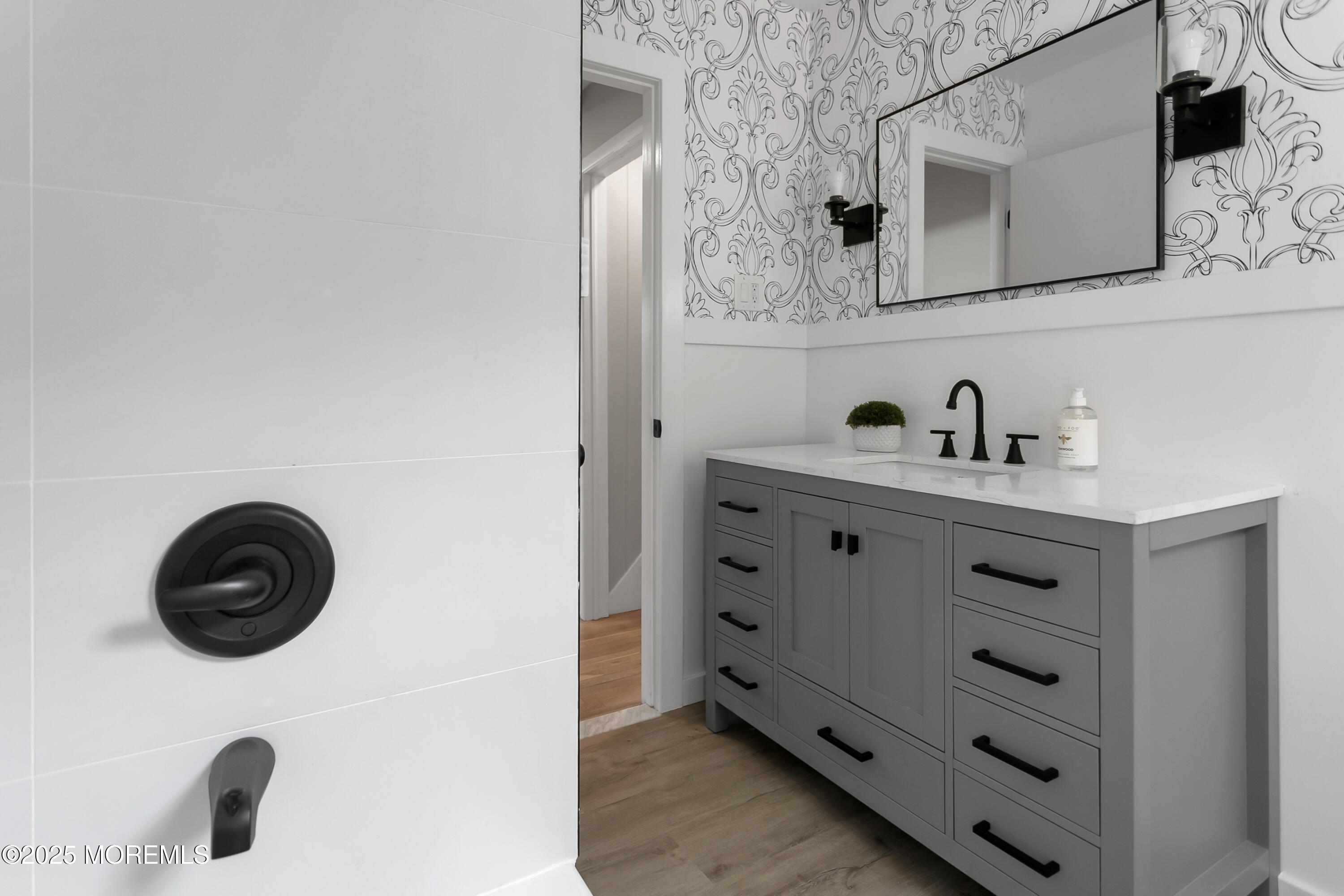 17 Woods End Road Middletown, NJ 07748 - Photo 20 of 39 17 Woods End Rd Middletown-print-076-061