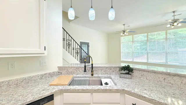 $383,900 | 7639 Savannah Cove, Olive Branch, MS 38654