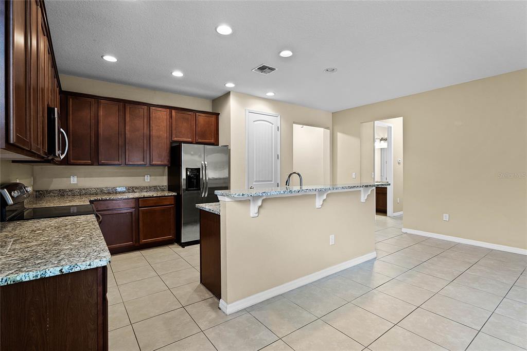 13335 Overstreet Road Windermere, FL 34786 - Photo 6 of 34 Gallery Image 6